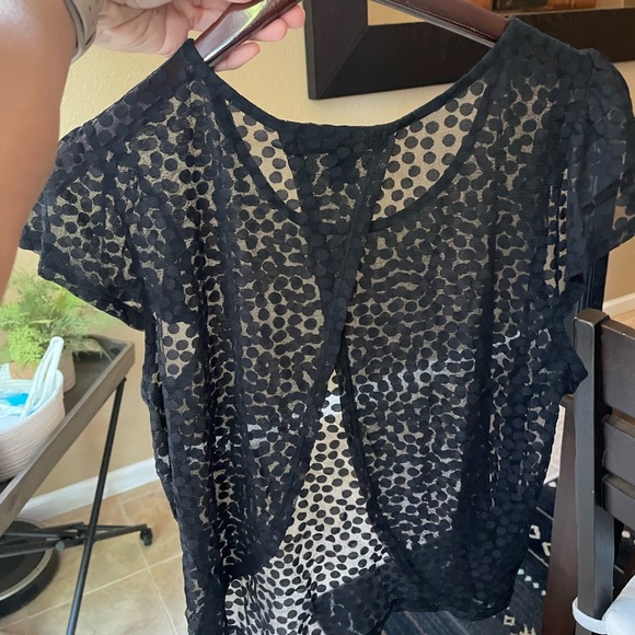 ⚡️ Forever 21 Black Polka Dot Sheer Top Blouse ~ Size  M ⚡️ - Picture 3 of 5